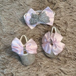 Pink sparkling bow with matching shoes